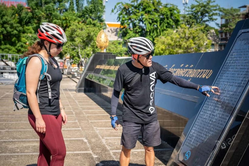 Bangkok: Backstreets and Historic Temples Bike Tour - Key things to know before you ride