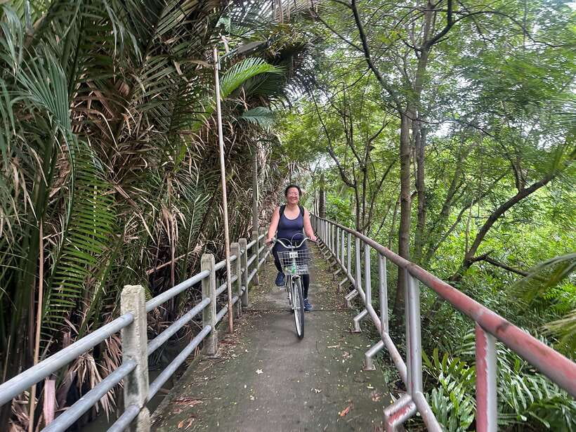 Bangkok: Bang Kachao Green Lung Bike Tour - Riding the shaded roads and community lanes
