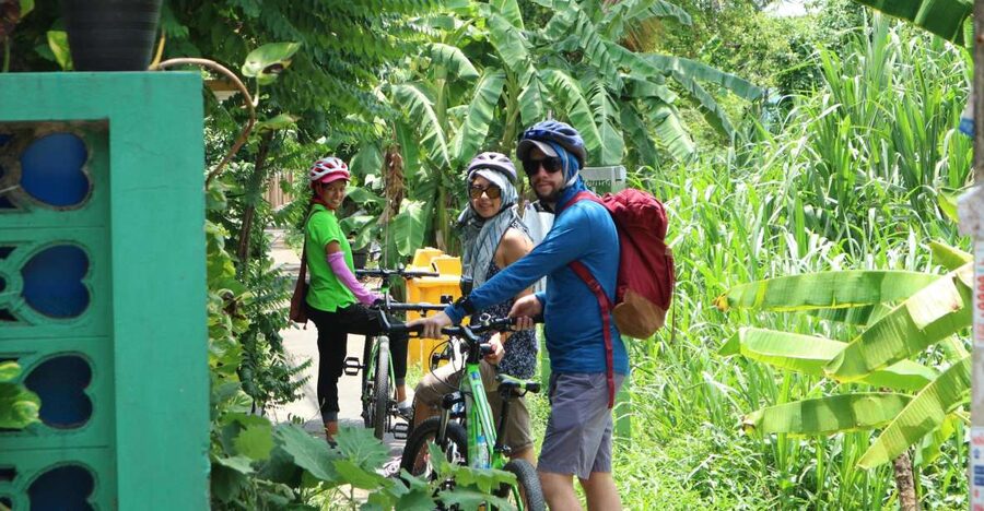 Bangkok: Bike and Canal Boat Tour with Lunch - Who will enjoy this Bangkok tour most?