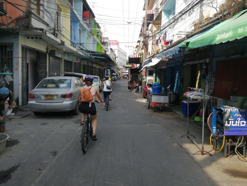 Bangkok: Bike and Canal Boat Tour with Lunch - Wat Ko and the route back toward the water