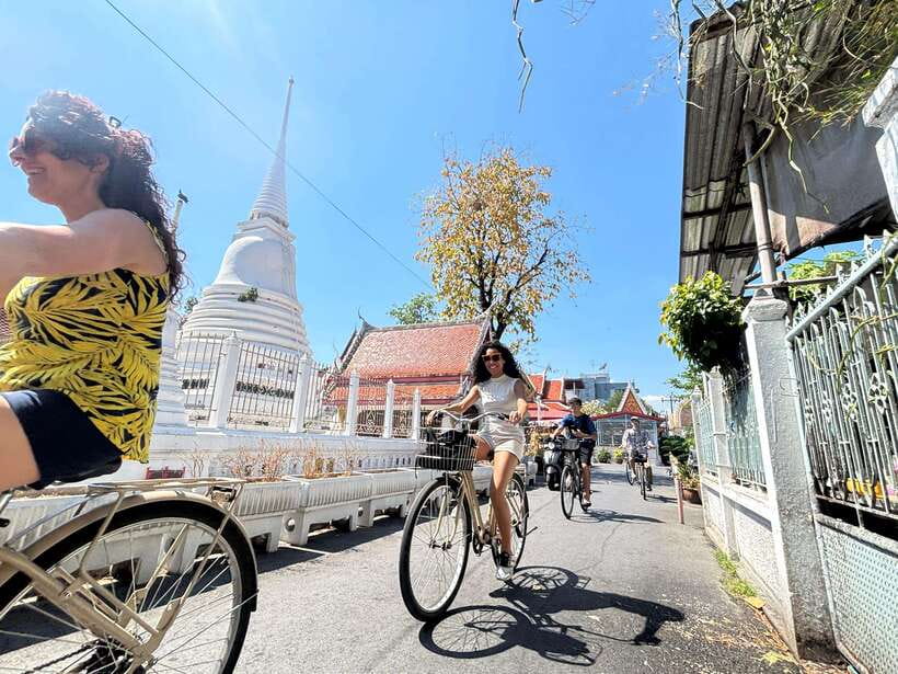 Bangkok: Bike, Boat & Food Tour in Thonburi - Meeting at Candbike near Pho Nimit BTS Station