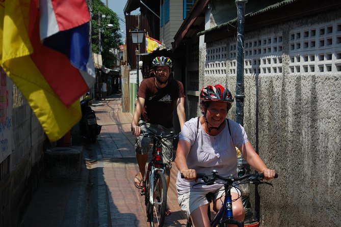 Bangkok Canal Tour by Boat and Bike - Wat Kalayanamit and Wat Hong Rattanaram
