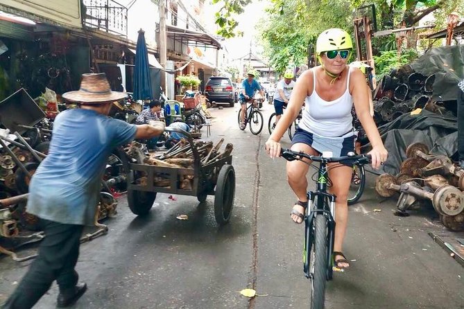 Bangkok City Bike Tour - Hotel-pickup & Lunch - Pace, weather, and route changes