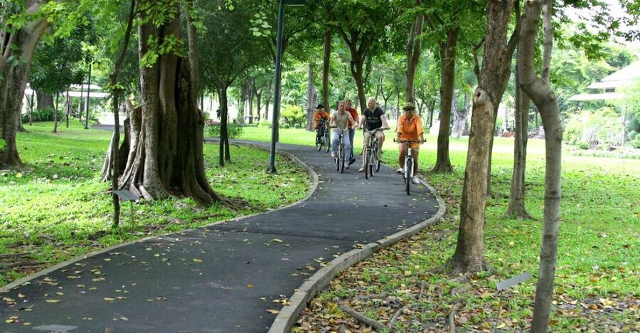 Bangkok: City Culture half-day Bike Tour - Riding through the train graveyard