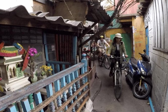 Bangkok City Culture Tour by Bike - Benjakitti Park and the city’s modern side