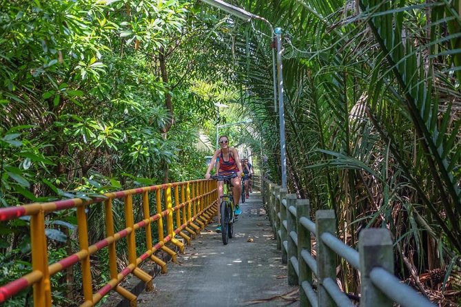 Bangkok Jungle Bike Tour - Hotel-pickup & Lunch - Sri Nakhon Khuean Khan Park and Botanical Garden