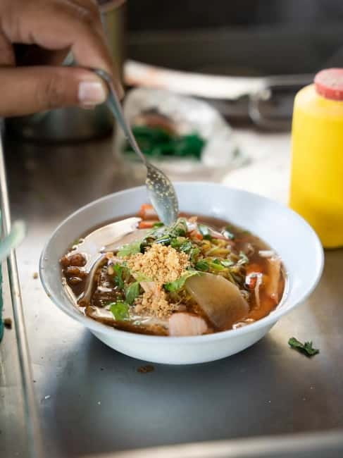 Bangkok: Must-Try Hidden Bike & Food Experience - Street food first, then something sweet