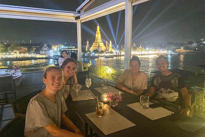 Bangkok Night Bike Tour -Hotel-pickup & Dinner - Temples, royal buildings, and the rooftop finish