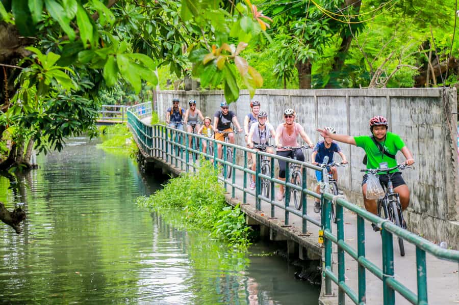 Bangkok’s Past with Local Taste Tour by Bike and Boat - Who should book this Bangkok cycling tour?