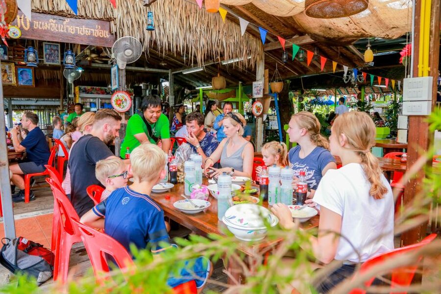 Bangkok’s Past with Local Taste Tour by Bike and Boat - Lunch beside the Bang Luang canal