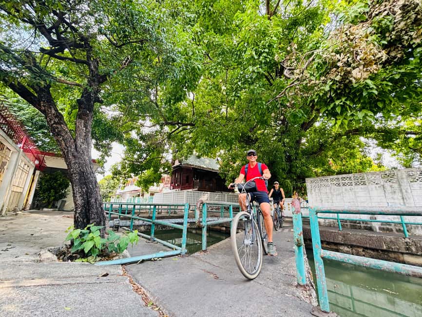 Bangkok: Temples, Canals & Local Life Bike Tour - What the guides add to the experience