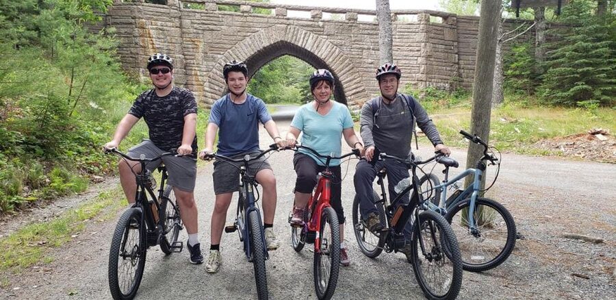 Bar Harbor: Acadia National Park Carriage Roads Ebike Tour - Jordan Pond House: lunch, popovers, and a useful pause