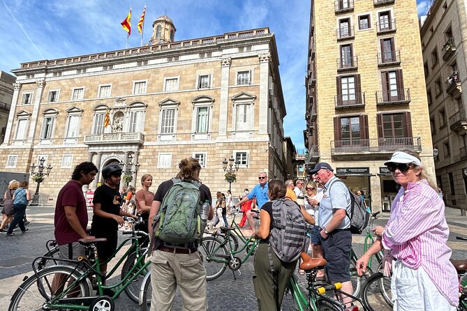 Barcelona 3-hour Bike or E-Bike Tour: Gaudí By Bike - Gothic Quarter and Palau de la Música Catalana