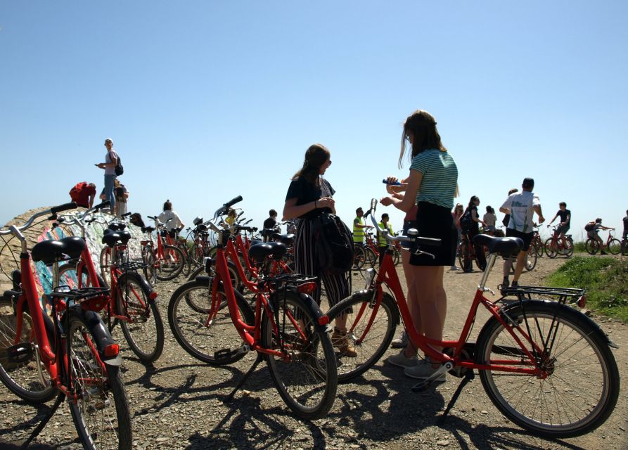 Barcelona: 3-Hour Bike Tour with Spanish Tapas - Key points at a glance