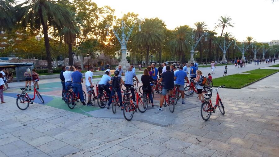 Barcelona: 3-Hour Bike Tour with Spanish Tapas - From the Born district to Santa Maria del Mar