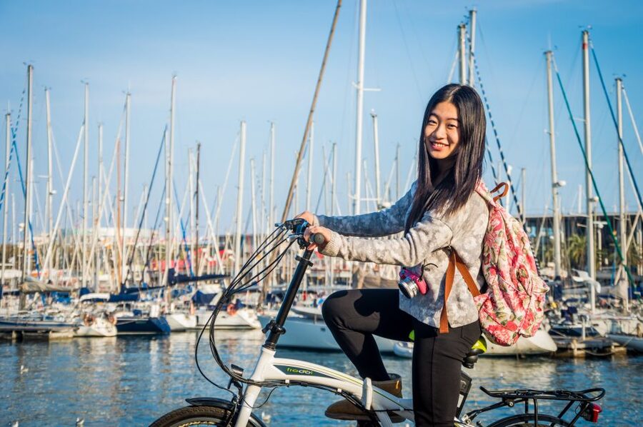 Barcelona: 4-Hour E-Bike Photography Tour - Columbus, Barceloneta, and the beaches