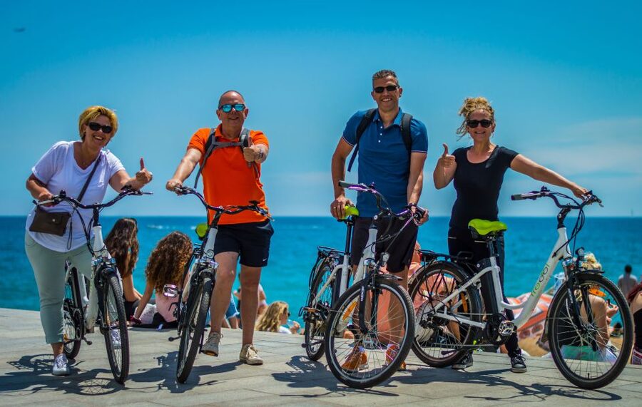 Barcelona: 4-Hour E-Bike Photography Tour - Photo stops that give you more than a souvenir