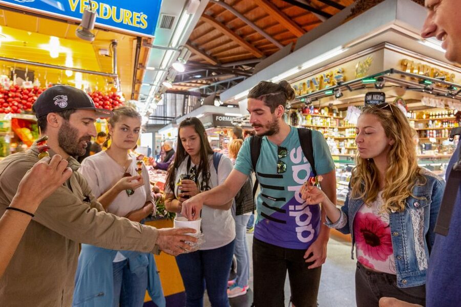 Barcelona: 4-Hour Off-the-Beaten-Track Small Group Bike Tour - Key points to know