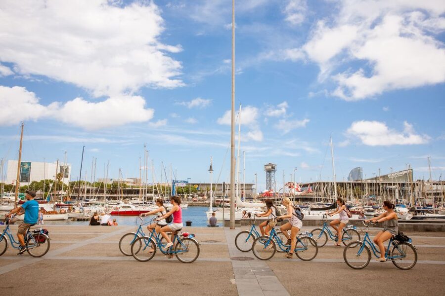 Barcelona Beach 3-Hour Bike Tour - What the three-hour pace feels like