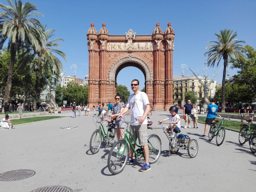 Barcelona: Bike Tour for Families - Rolling through the Gothic Quarter