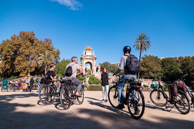 Barcelona Bike tour, Gaudí houses or beach bike or eBike tour - Gothic Quarter: Barcelona’s medieval core