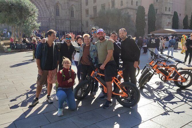 Barcelona bike tour with French guide 20-ТOP, bike/eBike - How the cycling feels in real city traffic