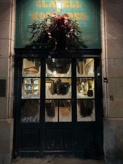 Barcelona: Christmas Lights and Markets Bike Tour - Who should book this ride?