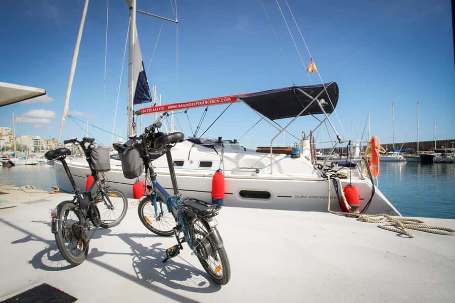 Barcelona: E-Bike, Montjuic Cable Car,and Sailing Experience - Barcelona Zoo, Estació de França, and the Columbus Monument