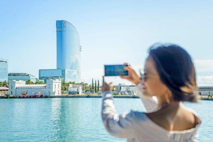 Barcelona: E-Bike Tour with Montjuic Cable Car & Boat Ride - Key points at a glance