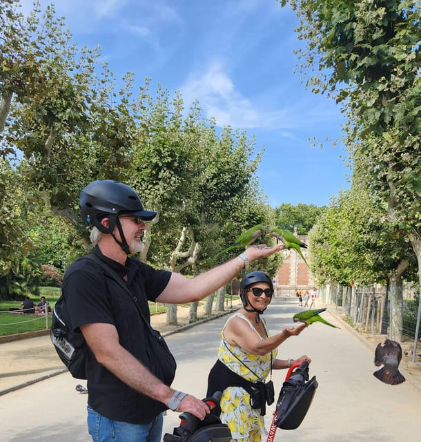 Barcelona: e-scooter and Bike tour - El Cap de Barcelona and the Columbus Monument