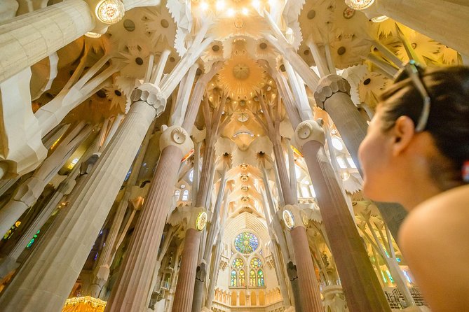 Barcelona eBike Small Group Tour with entrance to Sagrada Familia - Starting in the Gothic Quarter