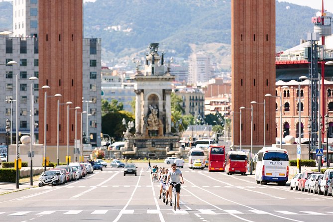 Barcelona Electric Bike Tour: Scenic Montjuic Panoramic Views - Montjuïc Castle and the best views