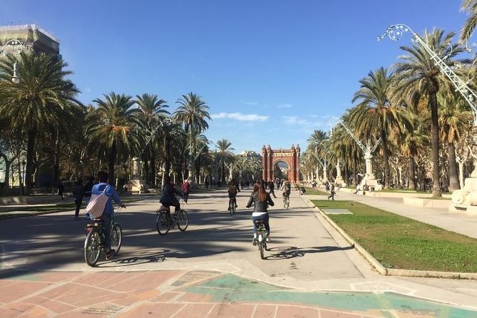 Barcelona Evening Small Group Bike Tour with Cava | with Private Option - Starting at the Inner Harbor and Barceloneta