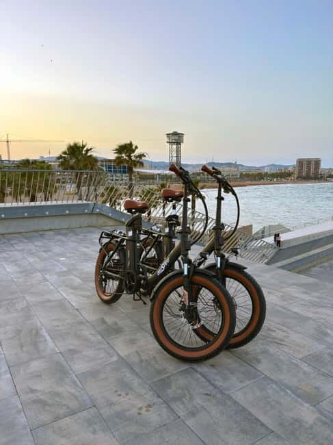 Barcelona: Explore the City with Eco-Friendly E-Bike Rentals - Gothic Quarter and El Born by bicycle