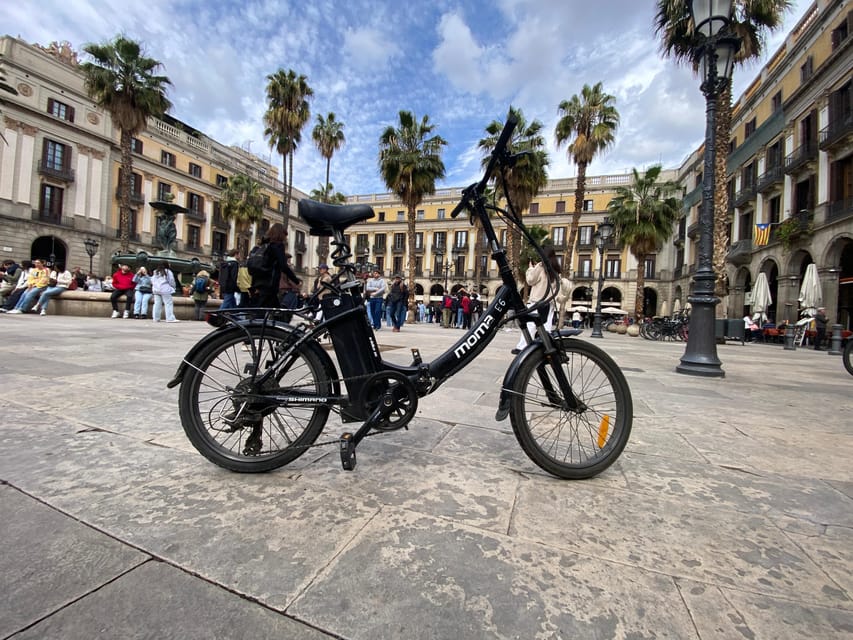 Barcelona: Full-Day Bike/E-Bike Rental with Helmet and Lock - Traffic, comfort, and who should choose an e-bike