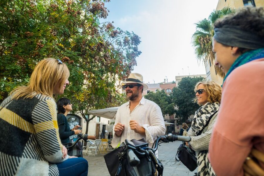 barcelona: Gaudi Highlights eBike tour - Passeig de Gràcia and the Modernist rivalry