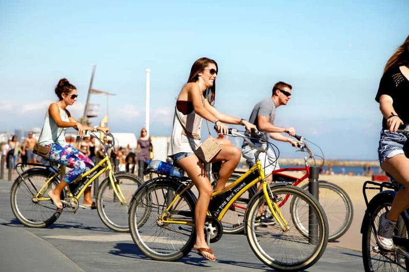 Barcelona: Guided Highlights Bike or eBike Tour (3 Hours) - Sagrada Familia: a major sight without an interior visit
