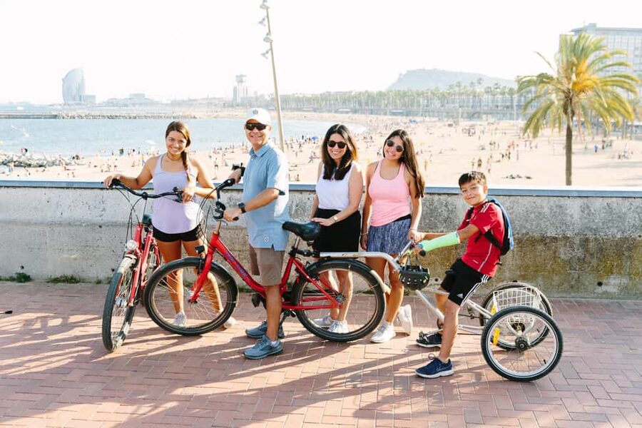 Barcelona: Guided Highlights Bike or eBike Tour (3 Hours) - Guides, stories, and the human side of the ride
