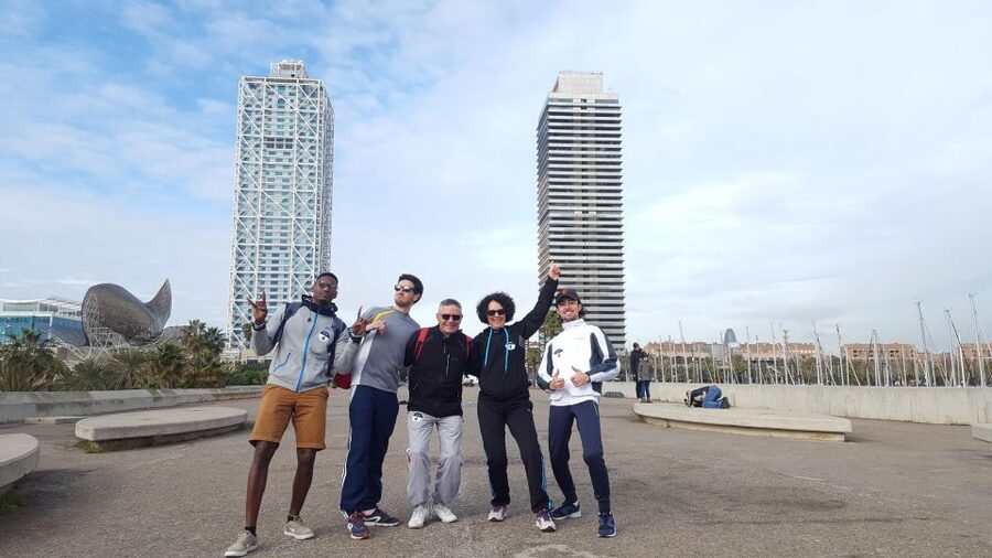 Barcelona Highlights Bike Tour - Oscar and the value of a small group