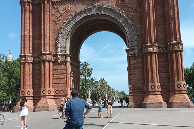 Barcelona Highlights Bike Tour - Barceloneta and the Olympic waterfront