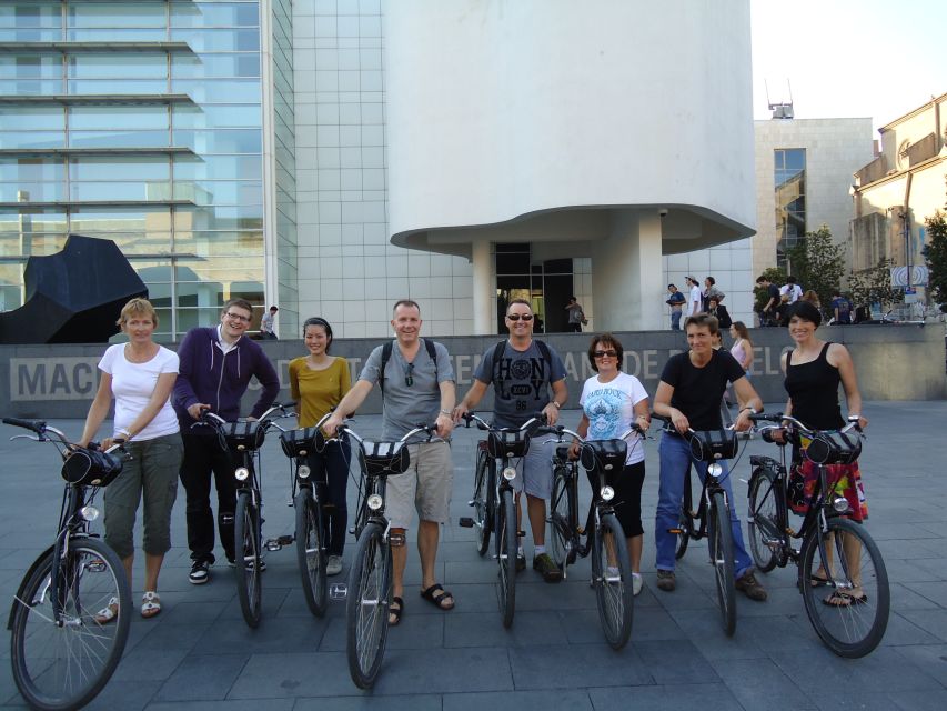 Barcelona Highlights Bike Tour: Cycle along the beach! - Sagrada Família, with the city still moving around you