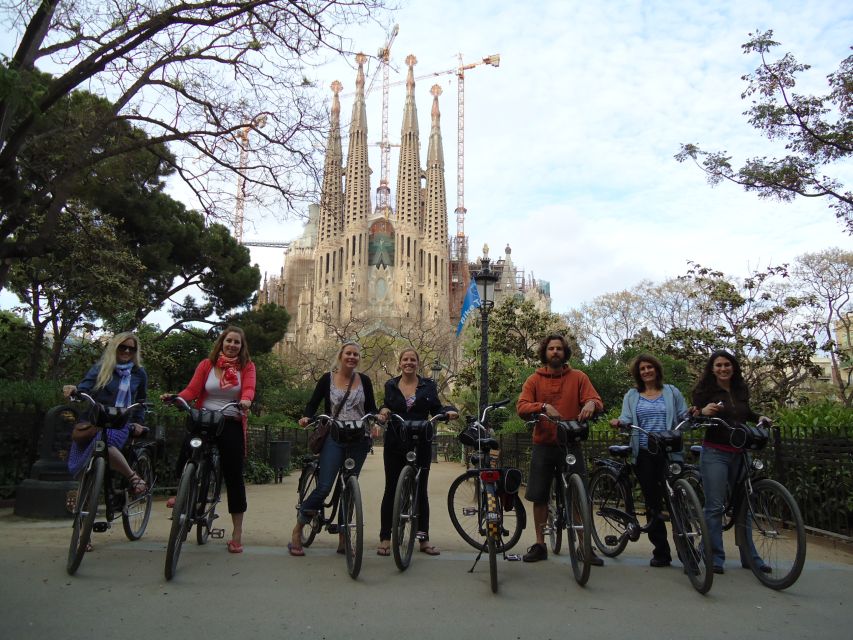 Barcelona Highlights Bike Tour: Cycle along the beach! - Passeig de Gracia and Gaudí’s theatrical façades