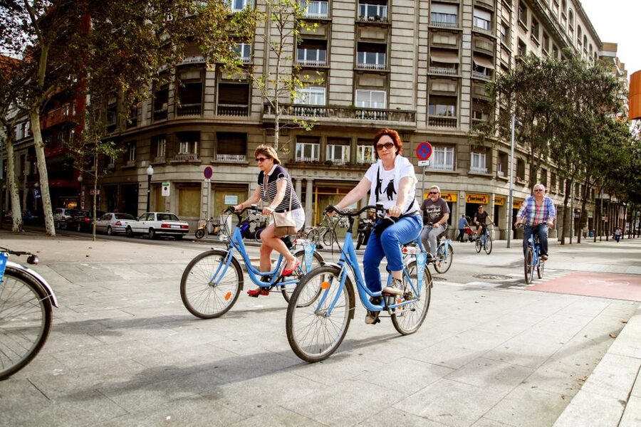 Barcelona Historical 3-Hour Bike Tour - Why three hours on a bike works so well