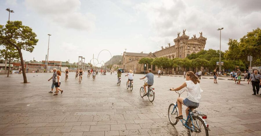 Barcelona Montjuic Three-Hour Bike Tour - Guides, languages, and the human side of the ride