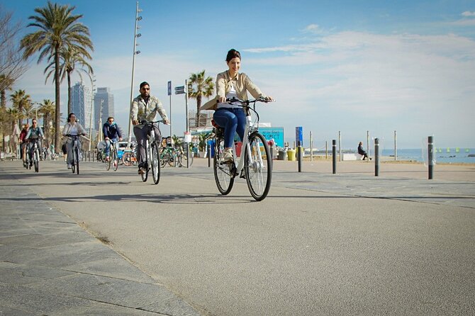 Barcelona Photo Highlights eBike Small Group Tour - Meeting the city at Sagrada Familia