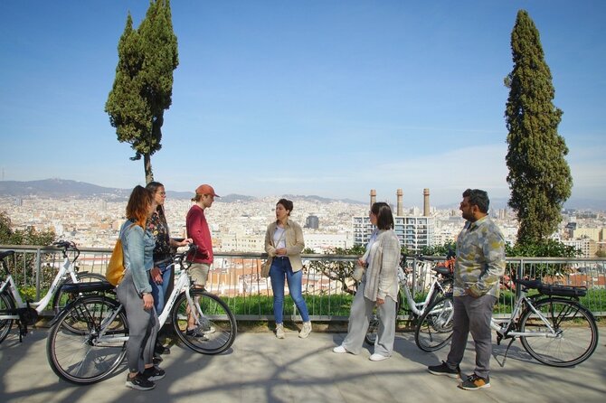 Barcelona Photo Highlights eBike Small Group Tour - Down to Columbus and the old waterfront