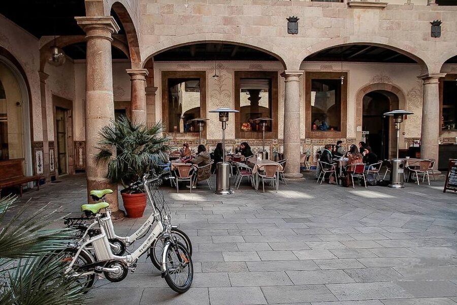 Barcelona: Private 5 Neighborhoods Tour by Electric Bike - Passeig de Gràcia and Barcelona’s Modernisme showcase
