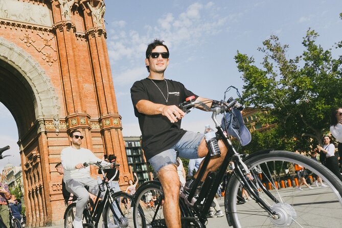 Barcelona’s Most Fun E-Bike Tour: Gaudí & City Stories - Parc de la Ciutadella, the city’s first public park