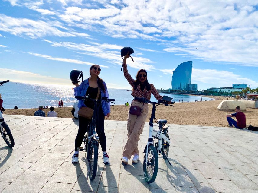 Barcelona: Sagrada Familia Electric Scooter or Bike Tour - La Monumental and the Sagrada Familia