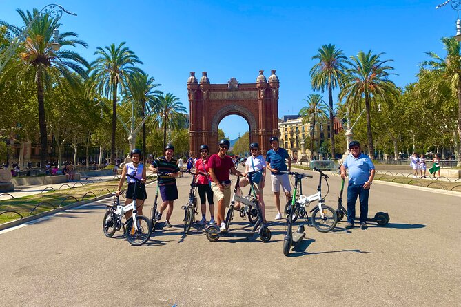 Barcelona Sagrada familia Electric Scooter or E-Bike Tour - Ciutadella Park and the Cascada Fountain